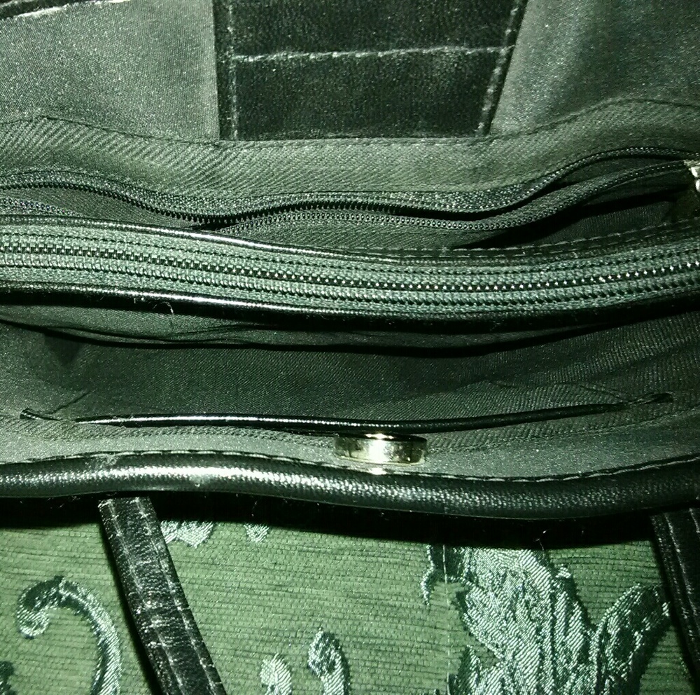 Purse - Picture 4 of 4